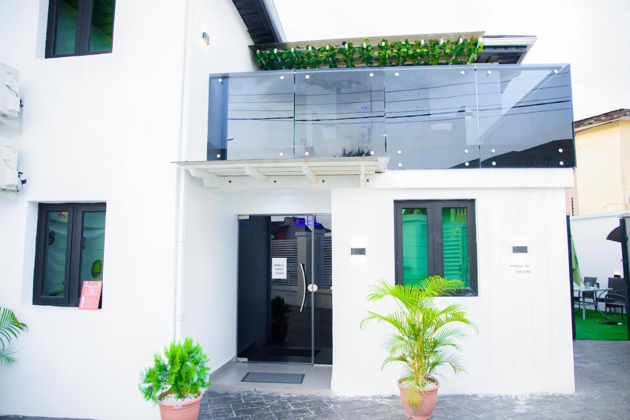 White Vill Hospitality And Homes Ibadan Exterior photo